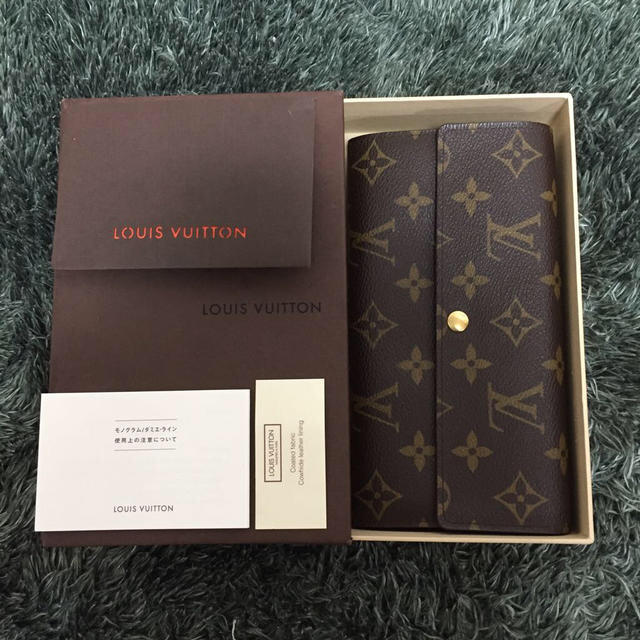 LOUIS VUITTON(ルイヴィトン)の美品ヴィトン長財布 レディースのファッション小物(財布)の商品写真