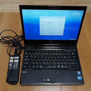 フジツウ(富士通)のFUJITSU FMV-BIBLO MG/G75N ノートパソコン　富士通(ノートPC)