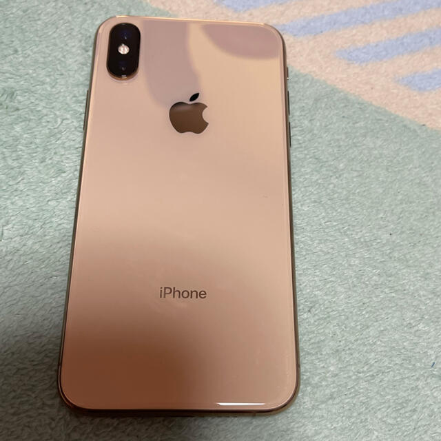 Apple(アップル)のiPhone xs 256GB SIMフリー　GOLD docomo Apple スマホ/家電/カメラのスマートフォン/携帯電話(スマートフォン本体)の商品写真