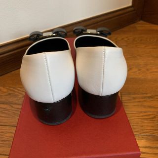 Salvatore Ferragamo フェラガモ パンプス ヴァラ サイズ7センチ