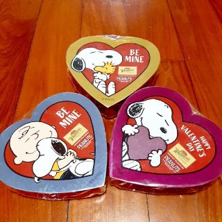 スヌーピー(SNOOPY)のcoruku様専用　アメリカ菓子　スヌーピーの可愛いチョコレート❤️🐰(菓子/デザート)