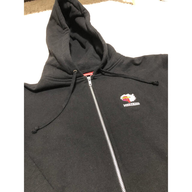 Supreme Hooded Sweatshirt 1