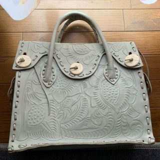 グレースコンチネンタル(GRACE CONTINENTAL)のグレイスコンティネンタル❤️カーヴィングバッグ👜(トートバッグ)