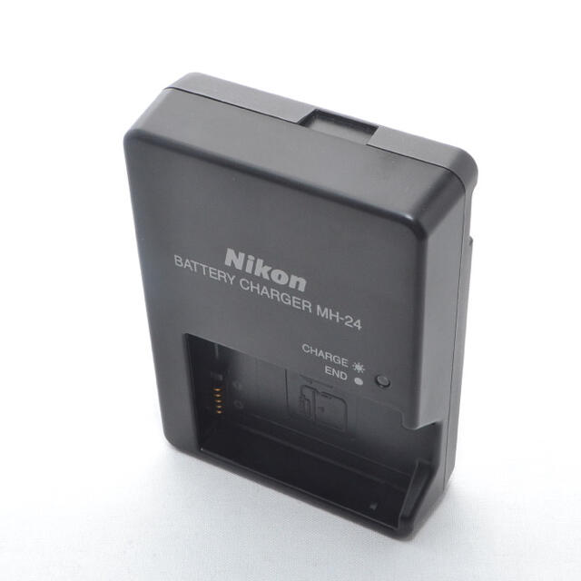 Nikon(ニコン)のNIKON MH-24 バッテリチャージャー スマホ/家電/カメラのスマートフォン/携帯電話(バッテリー/充電器)の商品写真