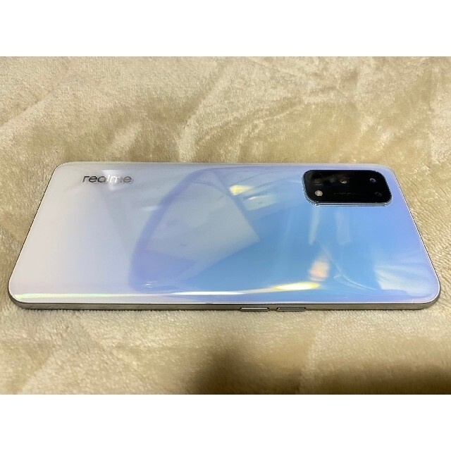 OPPO(オッポ)の【最終値下げ】realme X7 Pro 5G White【SIMフリー】 スマホ/家電/カメラのスマートフォン/携帯電話(スマートフォン本体)の商品写真