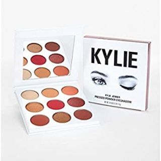 カイリーコスメティックス(Kylie Cosmetics)のカイリー　アイシャドウ　バーガンディパレット　(アイシャドウ)