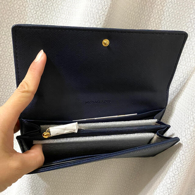 Michael Kors(マイケルコース)の値下げ！新品未使用☆即日発送☆マイケルコース 長財布 レディースのファッション小物(財布)の商品写真