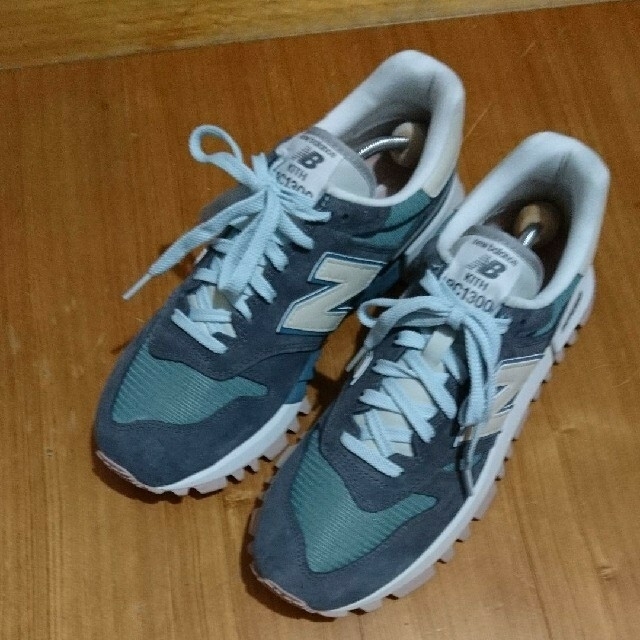 New Balance(ニューバランス)のしずさま専用。newbalance KITH 1300 メンズの靴/シューズ(スニーカー)の商品写真