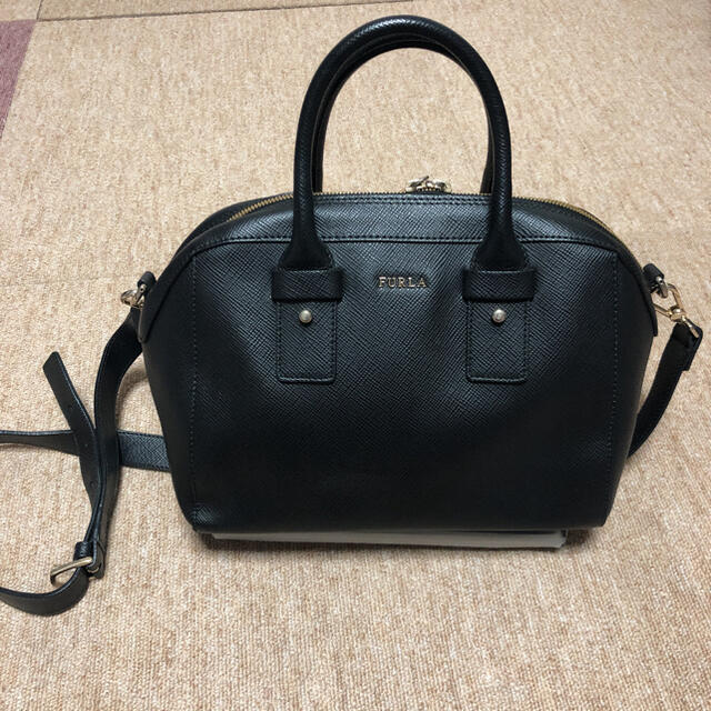 フルラ　ショルダーバッグ ハンドバッグ　ボストンバッグ　FURLA 黒ハンドバッグ