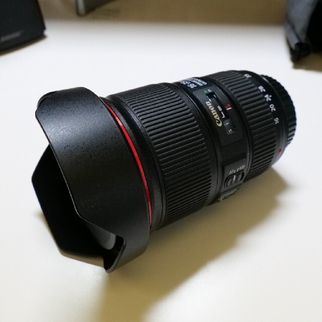 Canon 16-35mm f/4L IS USM 1