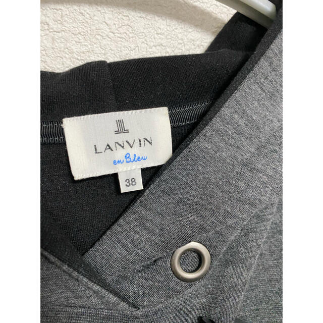 LANVIN en Bleu(ランバンオンブルー)のランバンオンブルー　パーカー レディースのトップス(パーカー)の商品写真