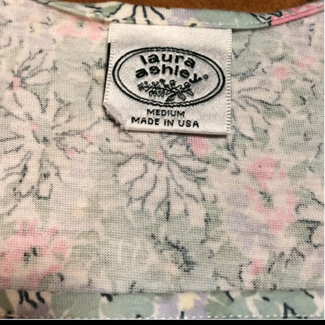 LAURA ASHLEY(ローラアシュレイ)のローラアシュレイ☆ Laura Ashley 長袖Tシャツ　ロンT レディースのトップス(カットソー(長袖/七分))の商品写真