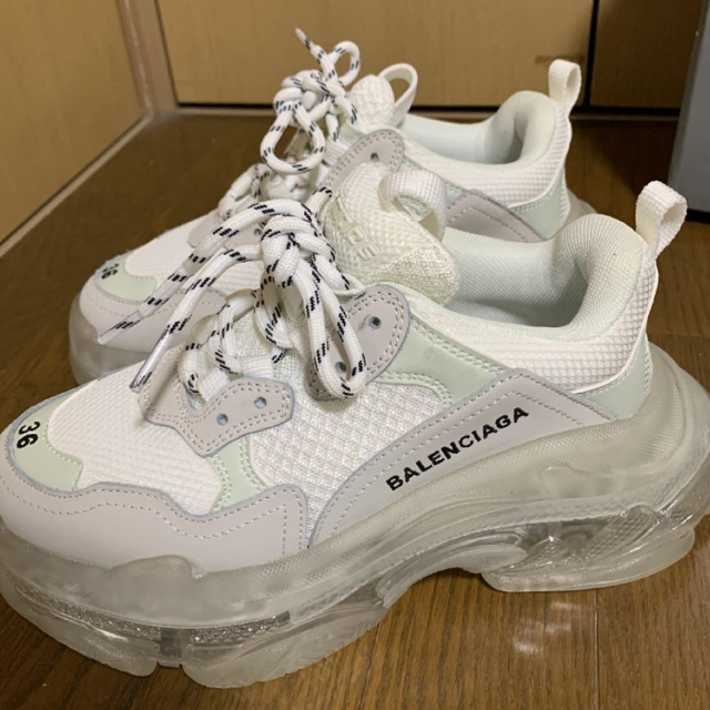 【週末限定価格】balenciaga トリプルSクリアソールスニーカー