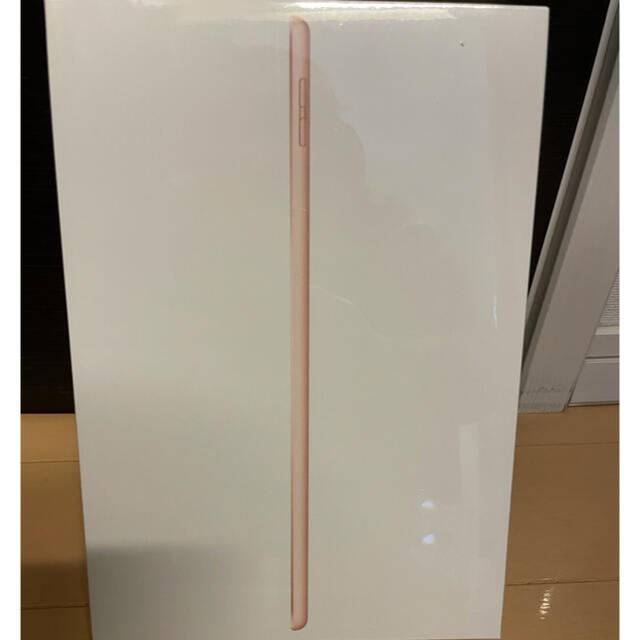 iPad(アイパッド)のiPad8 第8世代 128GB WiFi ゴールド保証未開始 新品 スマホ/家電/カメラのPC/タブレット(タブレット)の商品写真