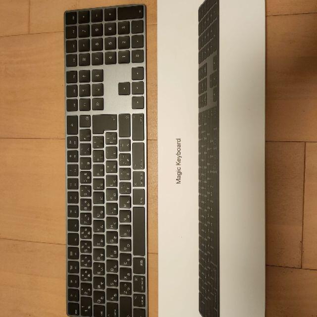 Mac (Apple)(マック)の【中古】【純正】Apple Magic keyboard 日本語テンキー付き スマホ/家電/カメラのPC/タブレット(PC周辺機器)の商品写真