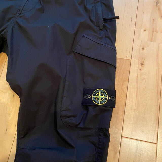 STONE ISLAND(ストーンアイランド)のストーンアイランド　カーゴパンツ　38インチ メンズのパンツ(ワークパンツ/カーゴパンツ)の商品写真