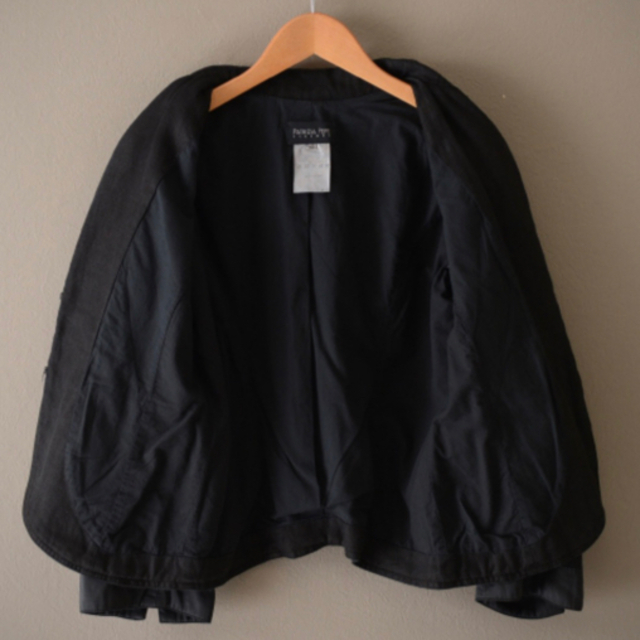 PATRIZIA PEPE(パトリツィアペペ)の黒　麻ジャケット　パトリツィアぺぺ レディースのジャケット/アウター(テーラードジャケット)の商品写真