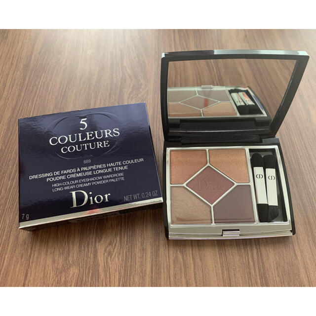 Dior サンククルールクチュール689 アイシャドウ