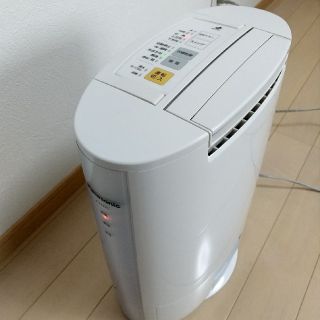 パナソニック(Panasonic)の専用　モンチッチ様　除湿器 パナソニックF-YZE60(加湿器/除湿機)