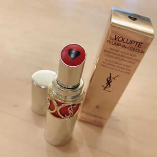 イヴサンローランボーテ(Yves Saint Laurent Beaute)の★新品 イヴサンローラン ヴォリュプテプランプインカラー #6ルナティックレッド(口紅)