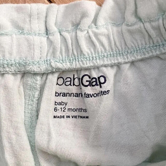 babyGAP(ベビーギャップ)のbaby GAP ベビーブルマ かぼちゃパンツ カバーパンツ 70 キッズ/ベビー/マタニティのベビー服(~85cm)(パンツ)の商品写真