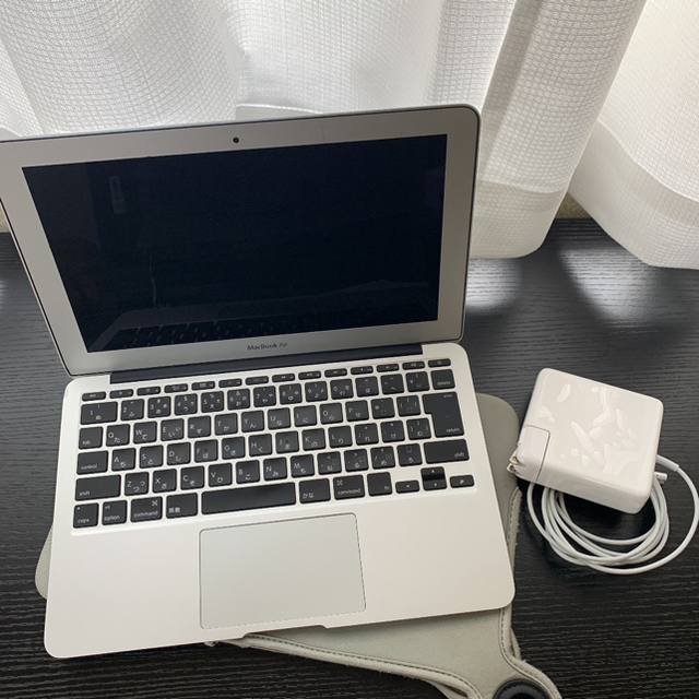 【値下げ！！】　MacBookAir 11インチ mid2011  箱なし 1