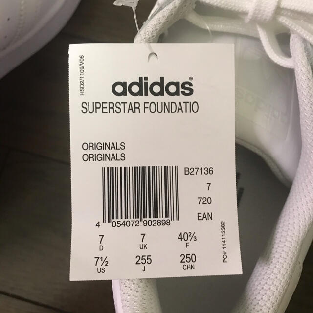 adidas(アディダス)の新品・未使用 adidas B27136 SUPERSTAR スーパースター メンズの靴/シューズ(スニーカー)の商品写真