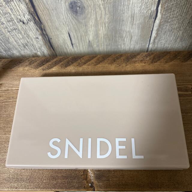 SNIDEL(スナイデル)のsnidel sweet 2019年6月号　２段パレット コスメ/美容のキット/セット(コフレ/メイクアップセット)の商品写真