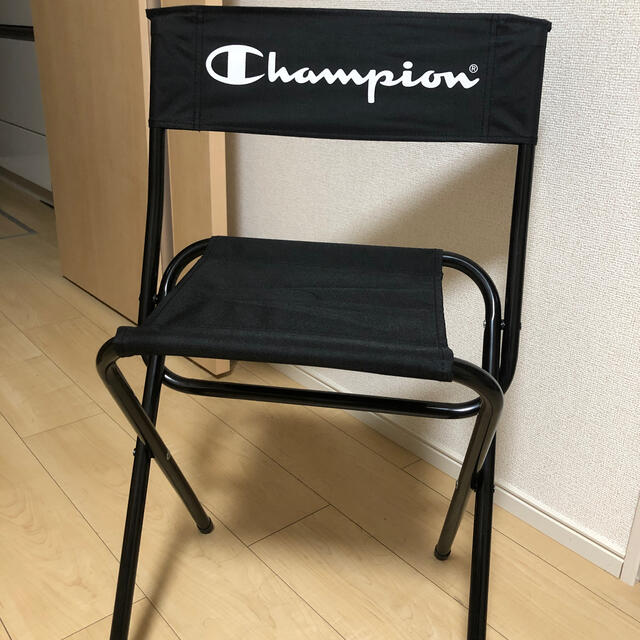 Champion(チャンピオン)のchampion 折り畳みアウトドアチェア インテリア/住まい/日用品の椅子/チェア(折り畳みイス)の商品写真