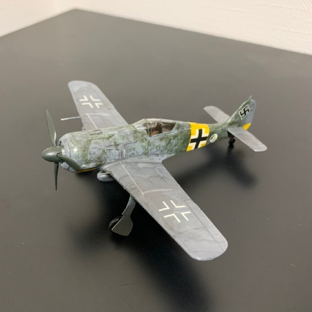 HASEGAWA 1/72 フォッケウルフFw190A-5 完成品 エンタメ/ホビーのおもちゃ/ぬいぐるみ(模型/プラモデル)の商品写真