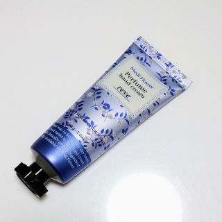 Medi Flower Perfume hand cream レヴェ 80g(ハンドクリーム)