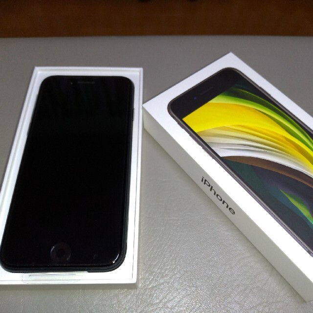 iPhone SE 第2世代 (SE2) ブラック 64 GB Softbank 宅配便配送 net