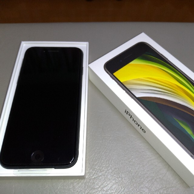 iPhone SE 第2世代 (SE2) ブラック 64 GB Softbank-