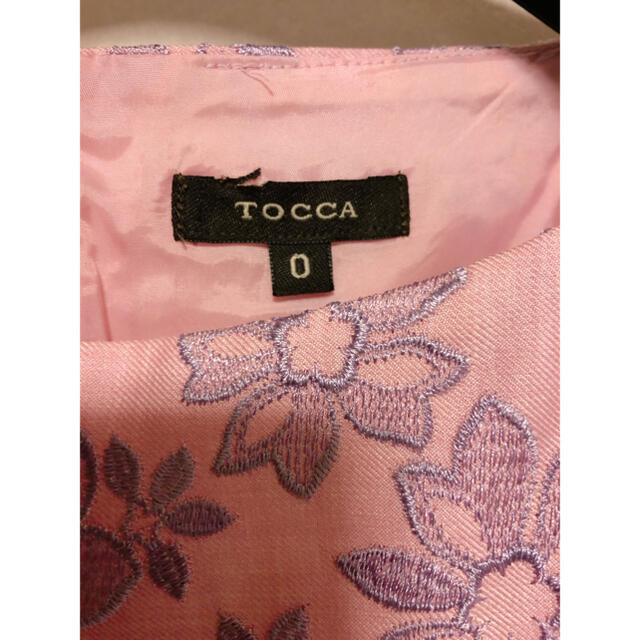 TOCCA(トッカ)のみー様　専用です！　　　　新品　TOCCA 花柄 ピンク ワンピース 刺繍トッカ レディースのワンピース(ひざ丈ワンピース)の商品写真