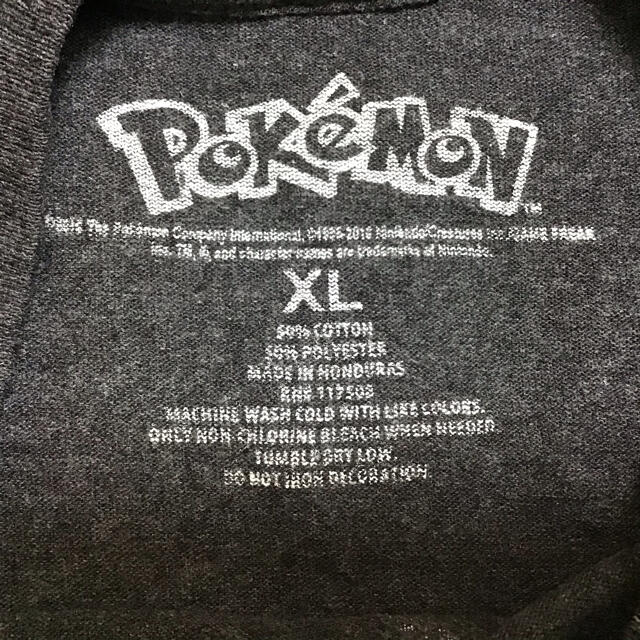 ポケモン(ポケモン)のPocket Monsters ポケットモンスター　Tシャツ　XL ボール　灰色 メンズのトップス(Tシャツ/カットソー(半袖/袖なし))の商品写真