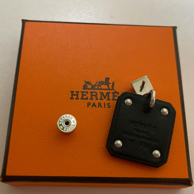 HERMES as de coeur PM ピアス