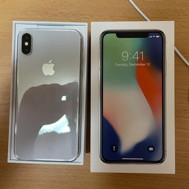 iPhone X  新古品　超美品