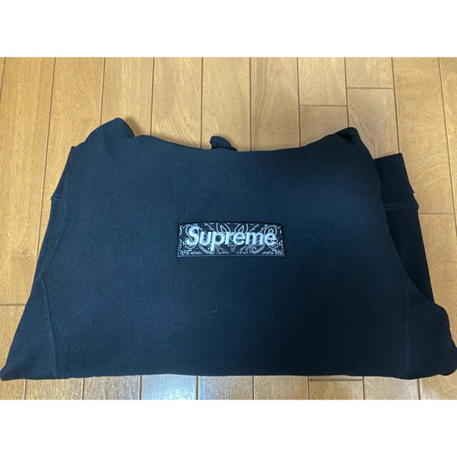 トップス専用ページSupreme paisley ボックスゴロ黒