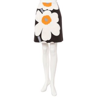 マリメッコ(marimekko)の【正規品】マリメッコ　ウニッコ36 スカート(ひざ丈スカート)