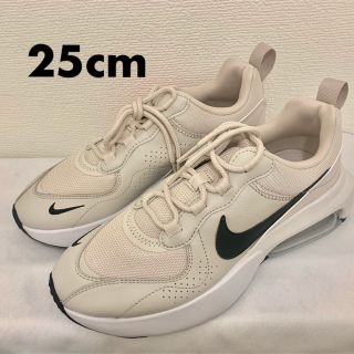 ナイキ(NIKE)の新品　NIKE W AIR MAX VERONA ヴェローナ ベージュ 25cm(スニーカー)