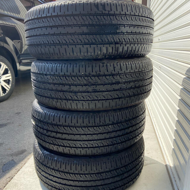 三菱新型デリカD5純正タイヤ 225/55R18 - 自動車 三菱新型デリカD5純正タイヤ 225/55R18 - 自動車