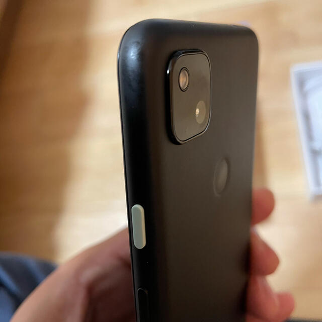 Google Pixel(グーグルピクセル)のGoogle Pixel 4a   Just Black （中古） スマホ/家電/カメラのスマートフォン/携帯電話(スマートフォン本体)の商品写真