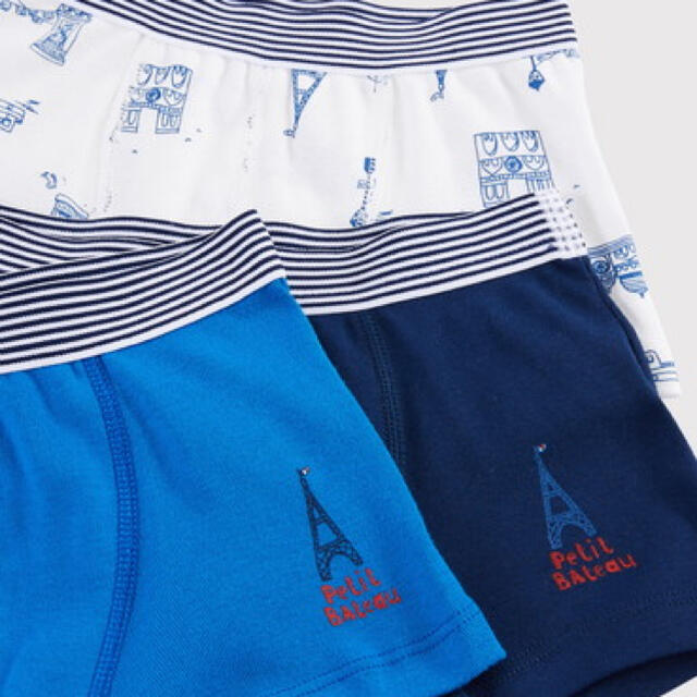 PETIT BATEAU(プチバトー)の新品未使用  プチバトー  トランクス  3枚組  5ans キッズ/ベビー/マタニティのキッズ服男の子用(90cm~)(下着)の商品写真