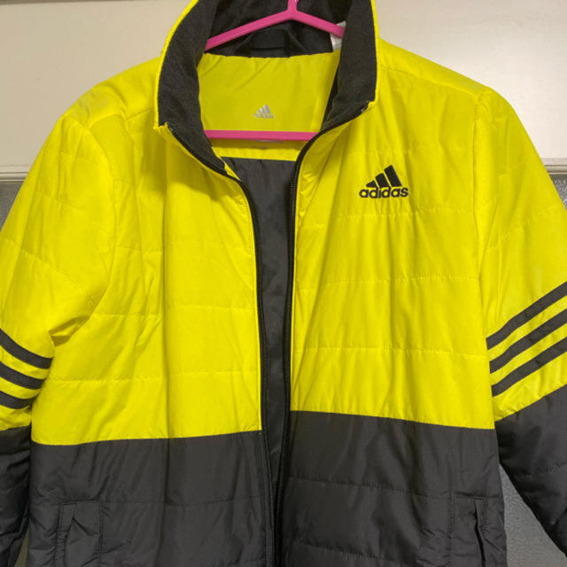 adidas(アディダス)のadidas 130センチ　ダウンジャケット　美品 キッズ/ベビー/マタニティのキッズ服男の子用(90cm~)(ジャケット/上着)の商品写真