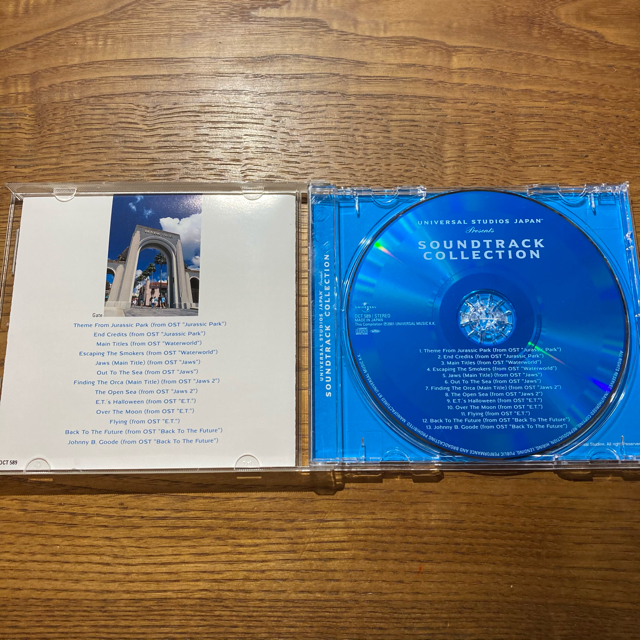 USJ(ユニバーサルスタジオジャパン)の【2枚セット】ユニバーサル・スタジオ・ジャパン　公式CD エンタメ/ホビーのCD(映画音楽)の商品写真