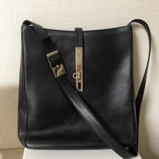 サルヴァトーレフェラガモ(Salvatore Ferragamo)のフェラガモ　ショルダーバッグ(ショルダーバッグ)