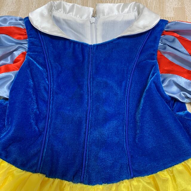 Disney(ディズニー)のディズニー　公式　白雪姫コスチューム キッズ/ベビー/マタニティのキッズ服女の子用(90cm~)(ドレス/フォーマル)の商品写真