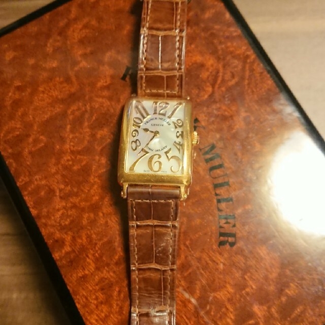 FRANCK MULLER(フランクミュラー)のフランク・ミュラー ロングアイランド ピンクシェル レディースのファッション小物(腕時計)の商品写真