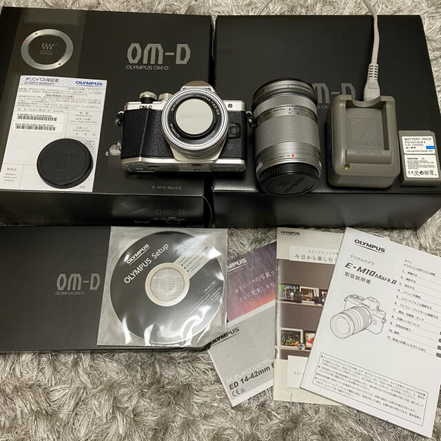 まんぞ様専用 OLYMPUS OM−D E−M10 Mark2 スマホ/家電/カメラ カメラ ...