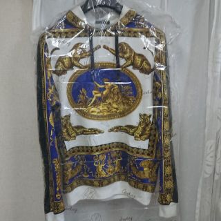 ヴェルサーチ(VERSACE)のヴェルサーチ、パーカー(パーカー)